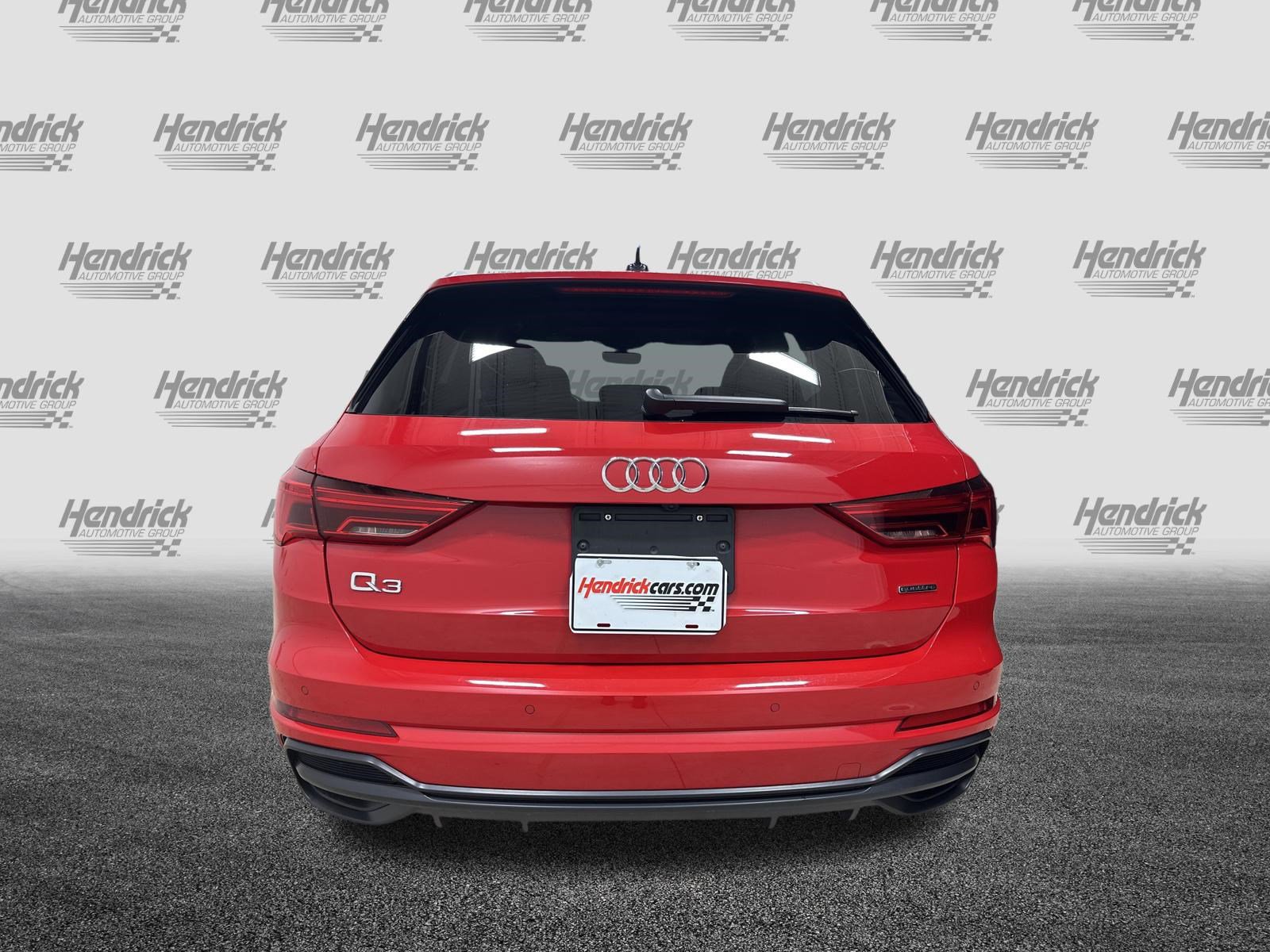 Used 2019 Audi Q3 2.0T Premium Plus w/ Premium Plus Package AWD/4WD image 9
