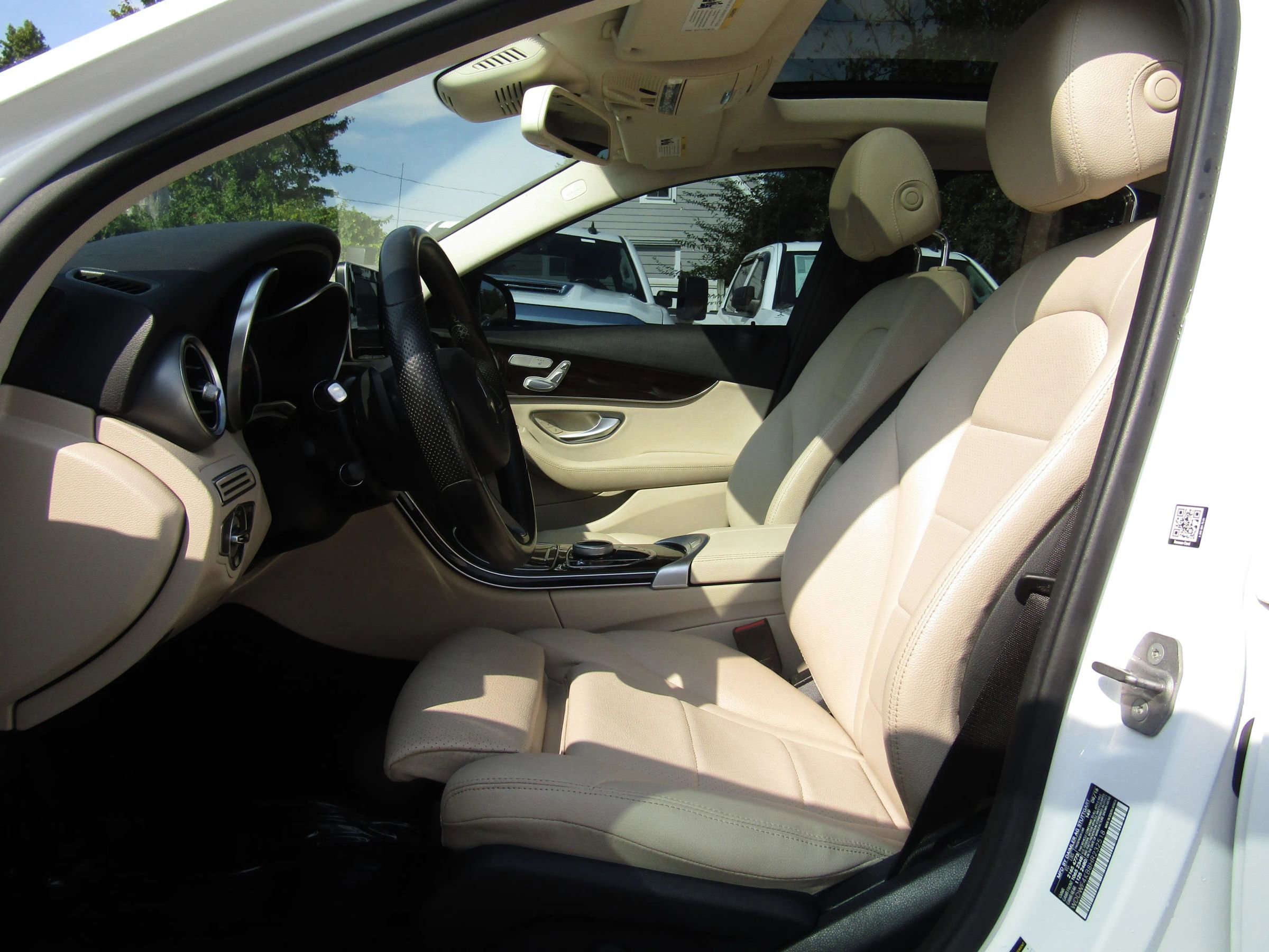 Used 2017 Mercedes-Benz C 300 4MATIC Sedan image 16