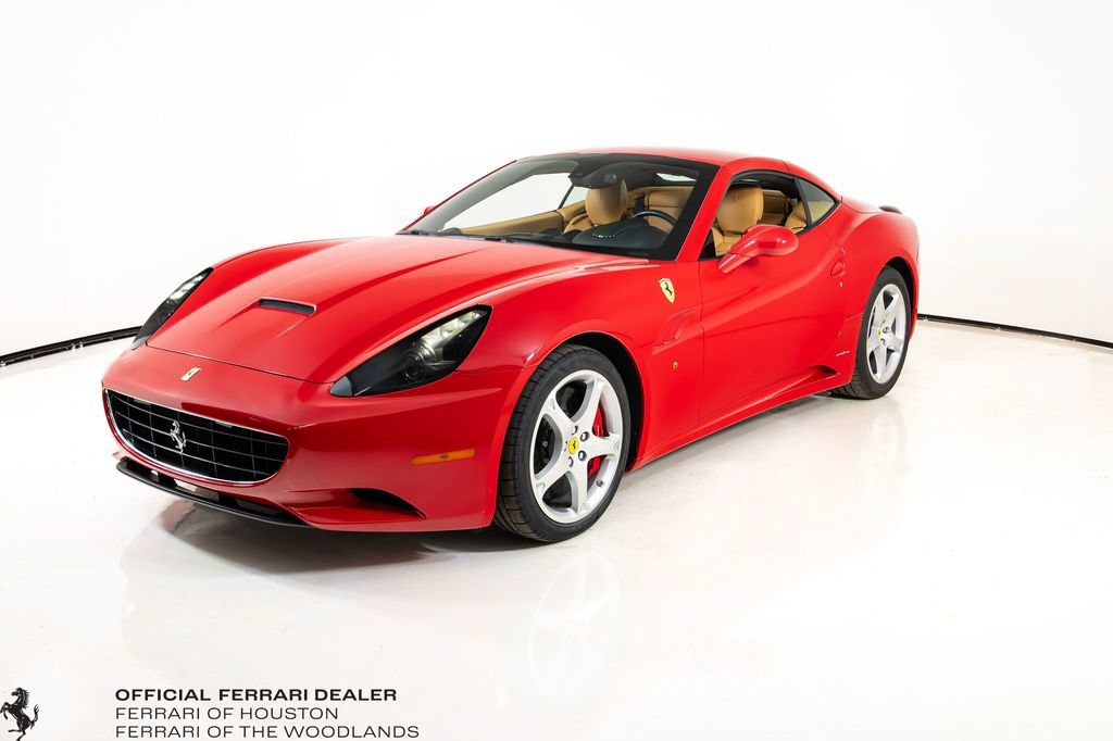 Used 2010 Ferrari California RWD image 29