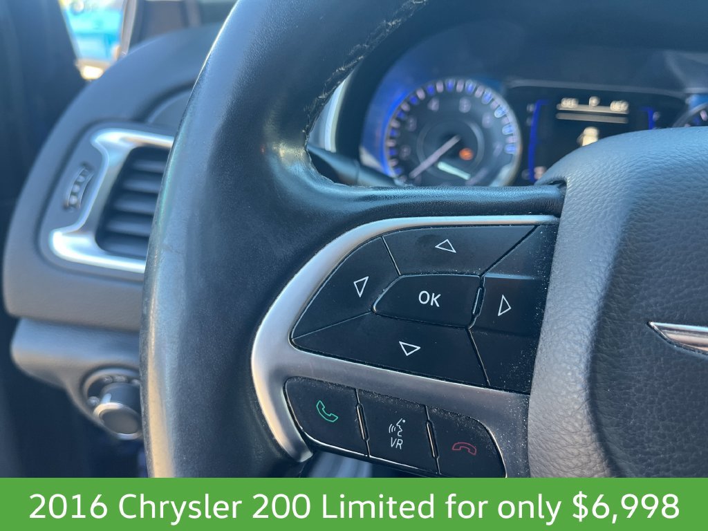 Used 2016 Chrysler 200 Limited w/ Convenience Group FWD image 22
