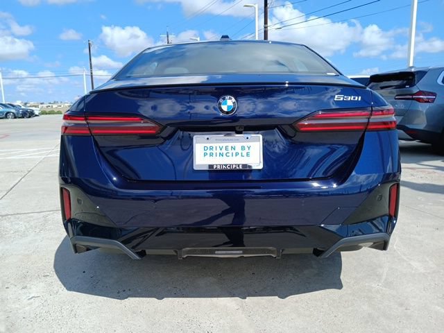 New 2026 BMW 530i w/ M Sport Package RWD image 8