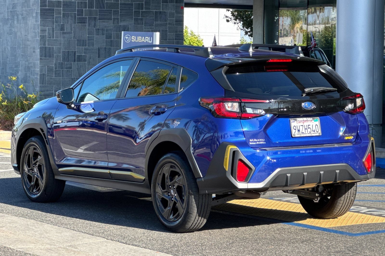 Certified 2025 Subaru Crosstrek 2.5i Sport w/ Crosstrek Mirror Package AWD/4WD image 6