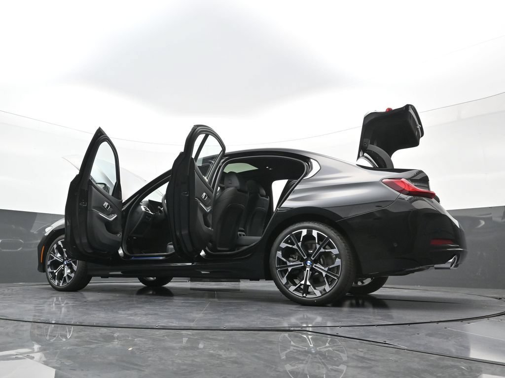 New 2026 BMW 330i xDrive Sedan w/ Premium Package AWD/4WD image 42