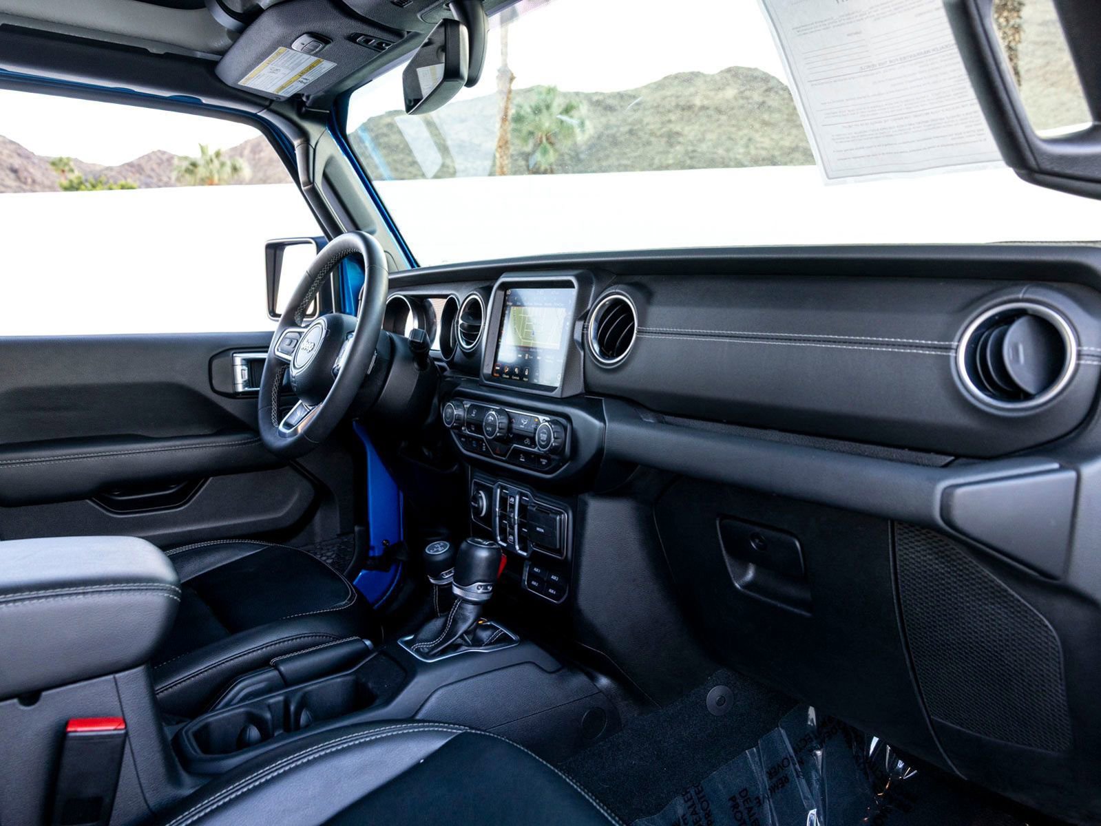 Used 2023 Jeep Wrangler Unlimited Sahara image 29