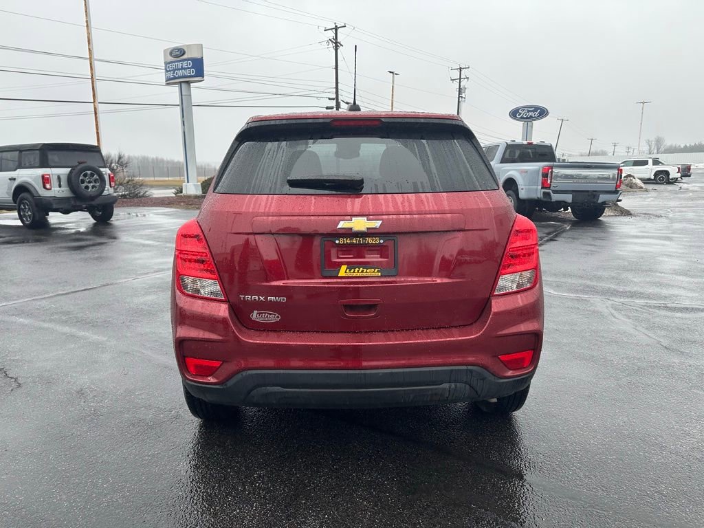 Used 2022 Chevrolet Trax LS w/ Tint and Cruise Package image 4