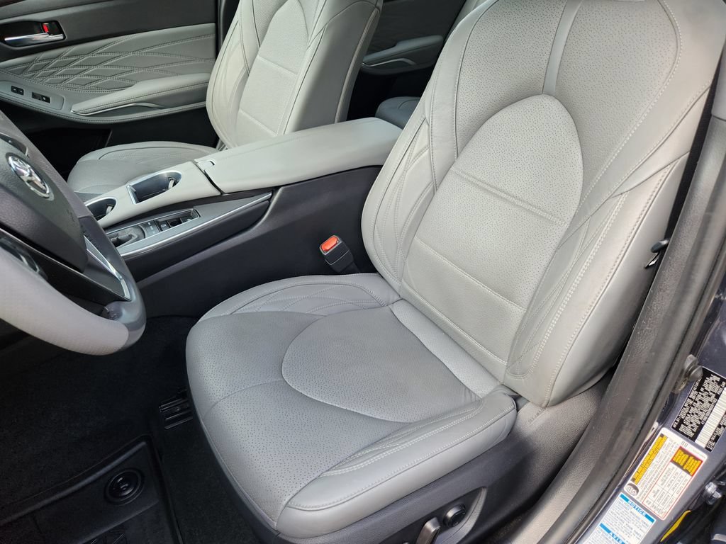 Used 2021 Toyota Avalon Limited w/ Advanced Safety Package AWD/4WD image 15