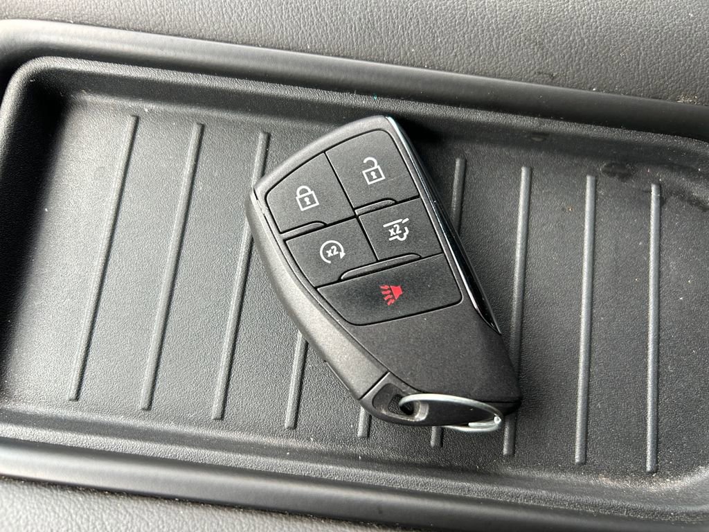 Used 2024 Chevrolet Tahoe LS AWD/4WD image 33