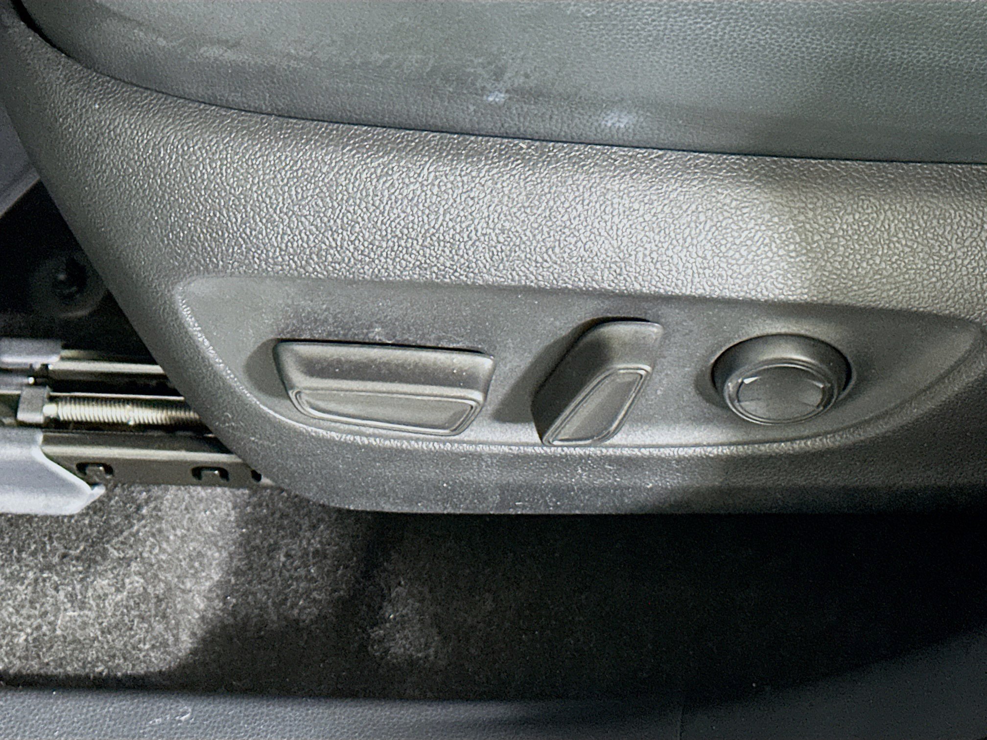 Certified 2025 Toyota Highlander XLE AWD/4WD image 13