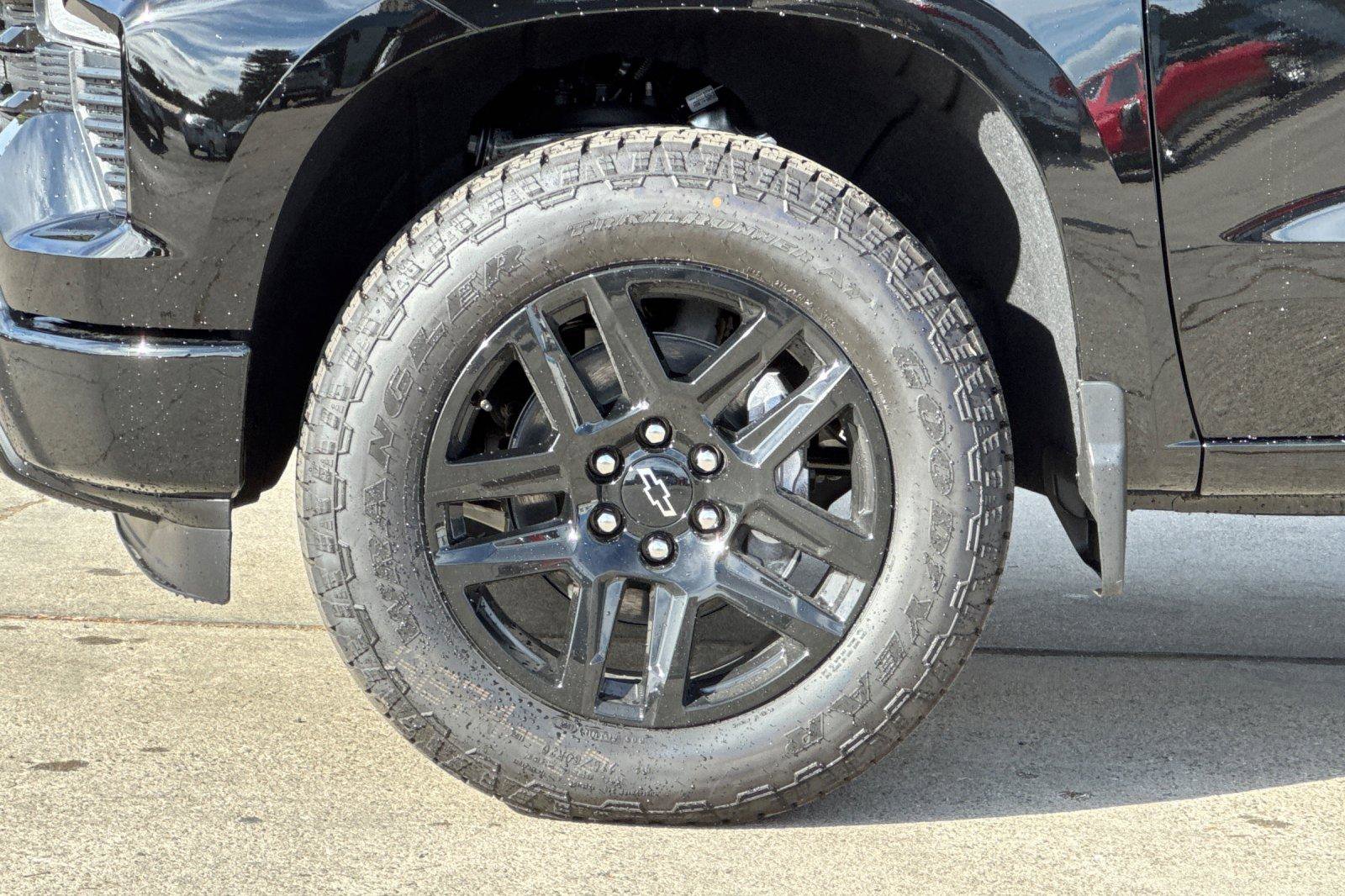 New 2026 Chevrolet Silverado 1500 RST w/ Convenience Package II AWD/4WD image 36
