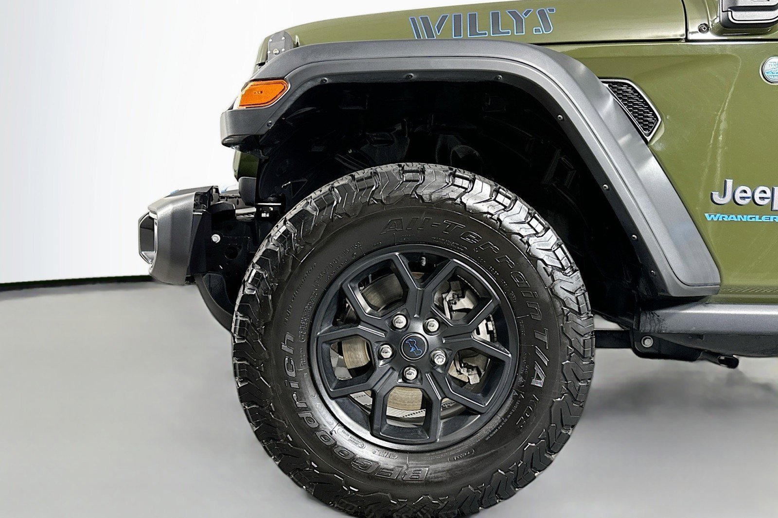 Used 2024 Jeep Wrangler Unlimited AWD/4WD image 12