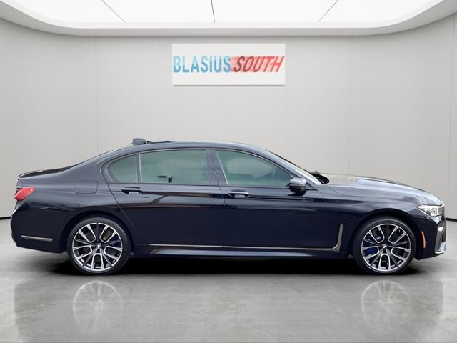 Used 2022 BMW M760i xDrive w/ Luxury Rear Seating Package image 2