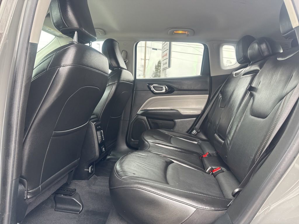 Used 2022 Jeep Compass Limited image 18