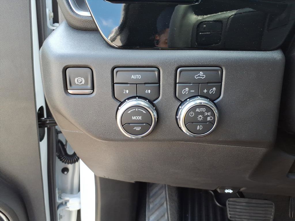 New 2026 GMC Sierra 1500 Elevation image 15