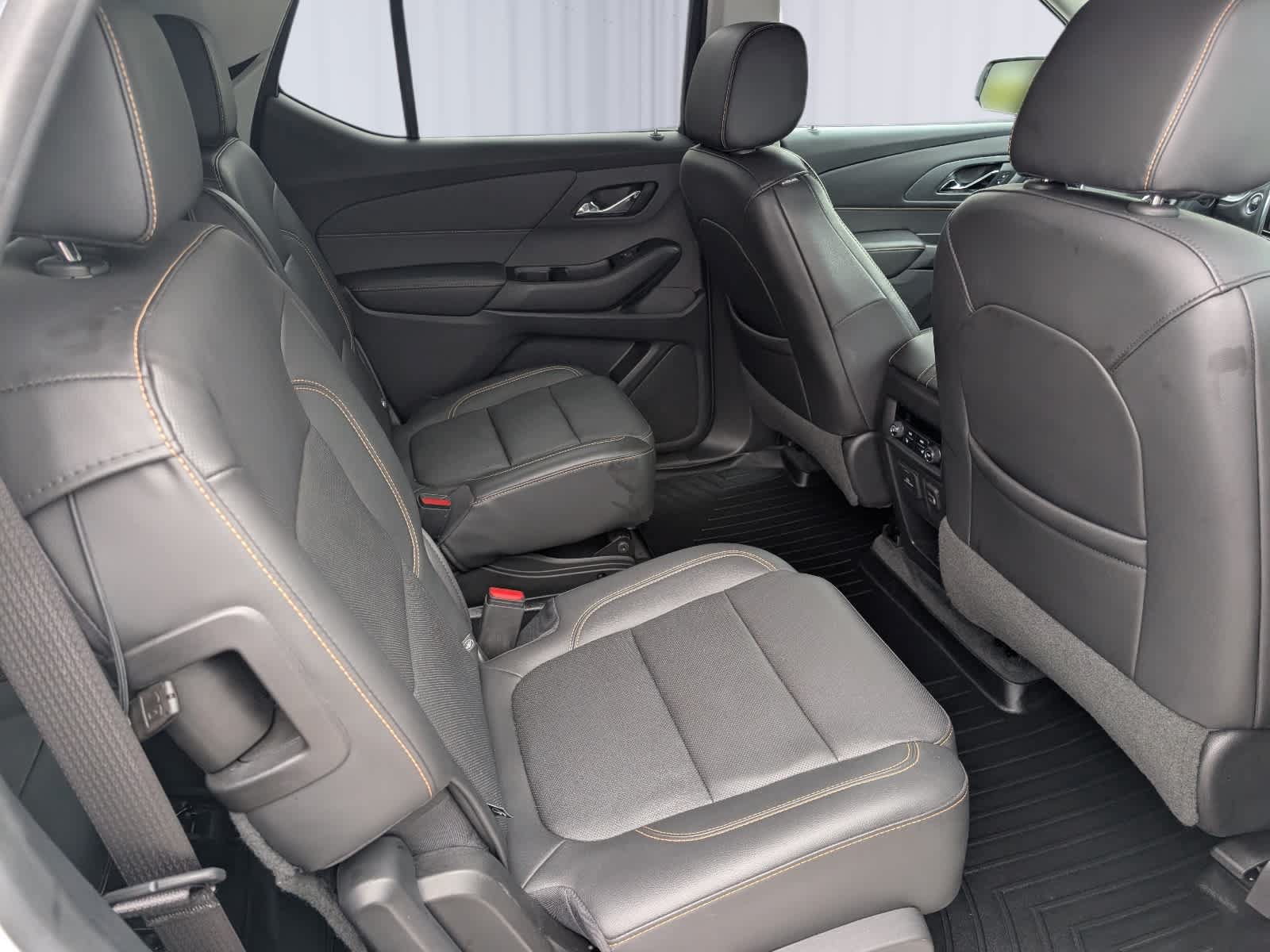 Used 2020 Chevrolet Traverse Premier AWD/4WD image 11