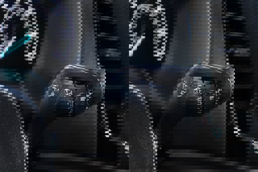 Used 2024 Ford Transit 350 XLT image 25