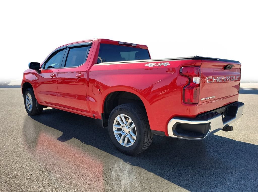 Used 2024 Chevrolet Silverado 1500 LT AWD/4WD image 3
