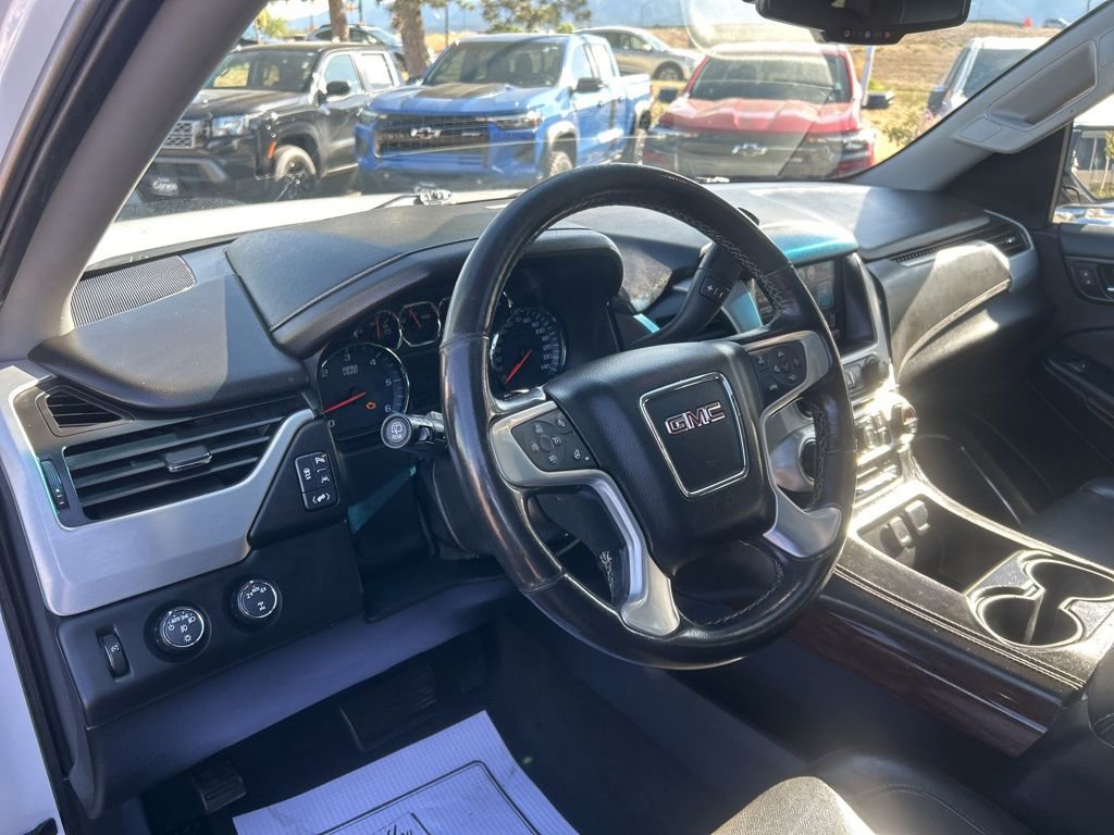 Used 2020 GMC Yukon XL SLT AWD/4WD image 32