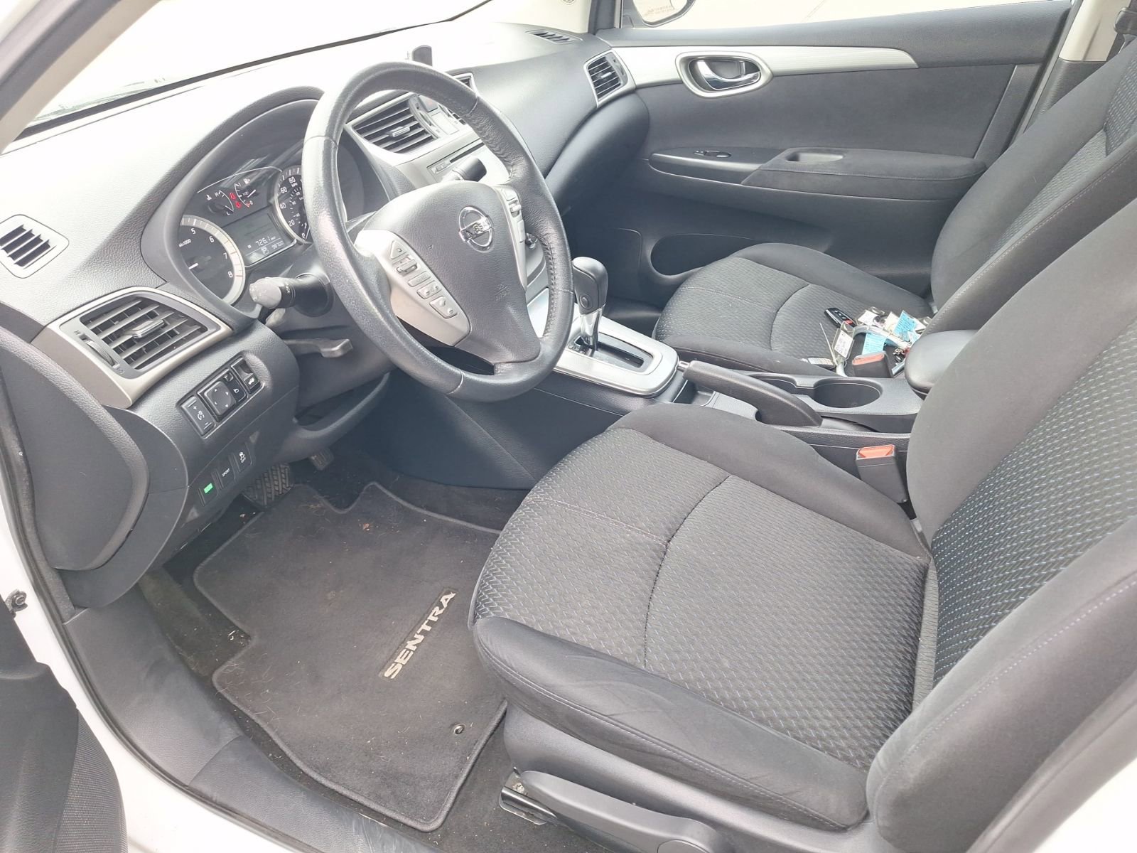 Used 2014 Nissan Sentra SR w/ SR Driver Package image 16