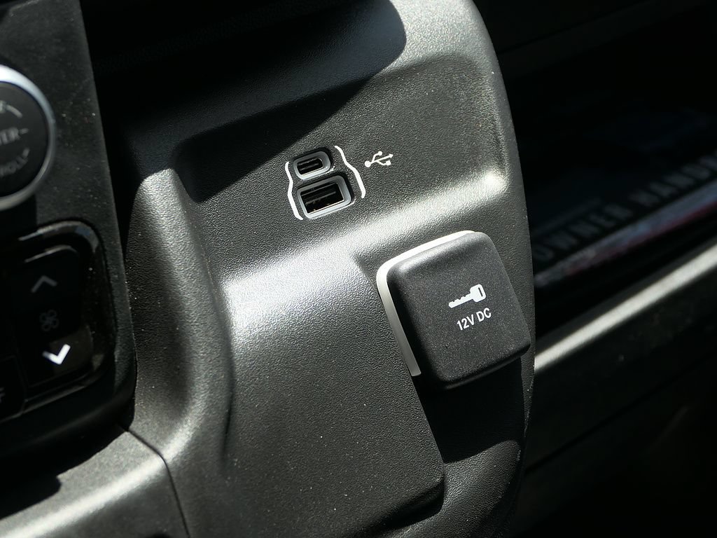 New 2026 RAM ProMaster 3500 w/ Convenience Group FWD image 16