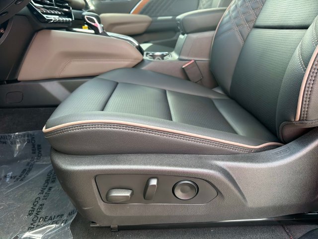 New 2026 GMC Canyon Denali AWD/4WD image 16