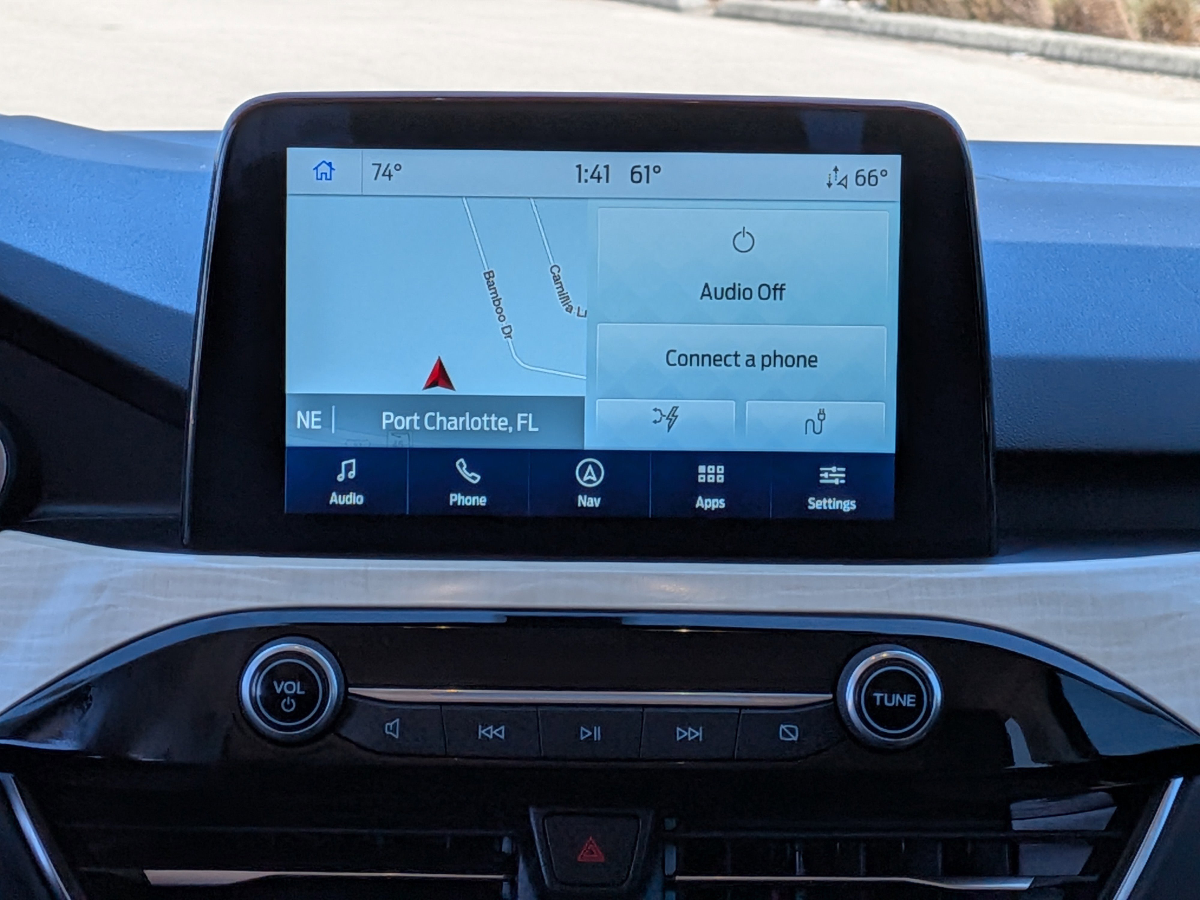 Used 2022 Ford Escape Titanium w/ Titanium Premium Package image 23