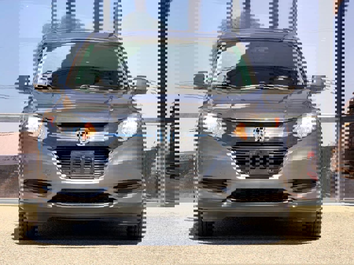 Used 2016 Honda HR-V LX image 24