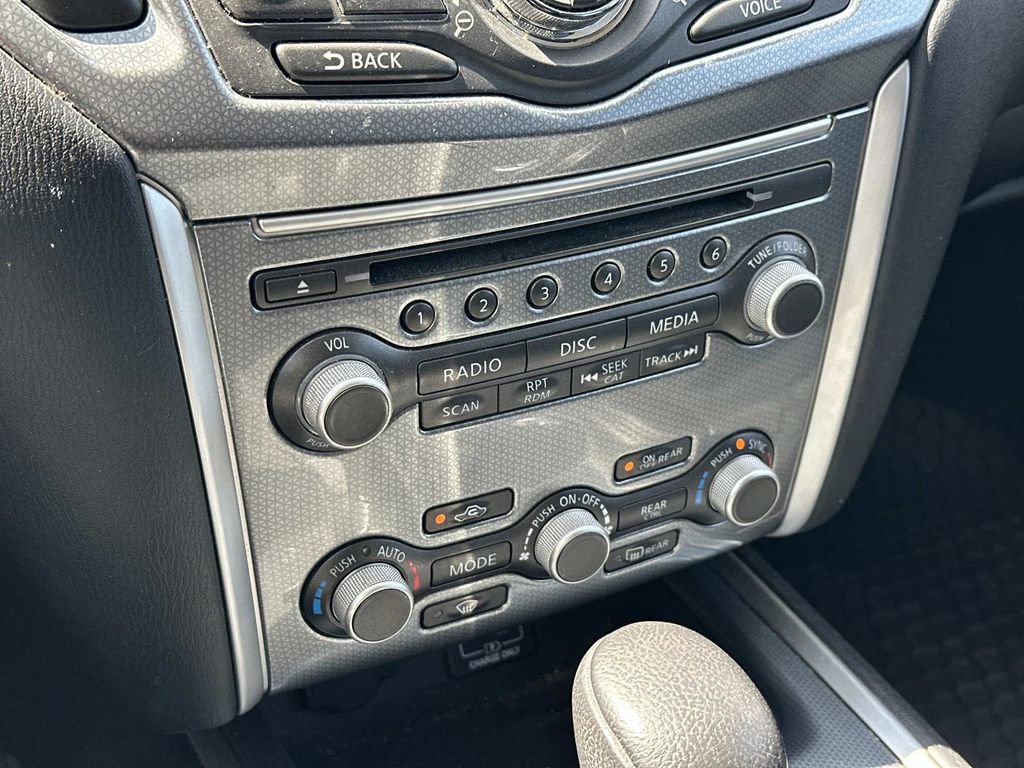 Used 2019 Nissan Pathfinder SL FWD image 33