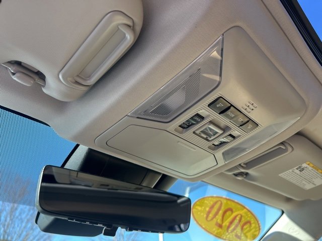 Used 2020 Toyota RAV4 Limited image 30