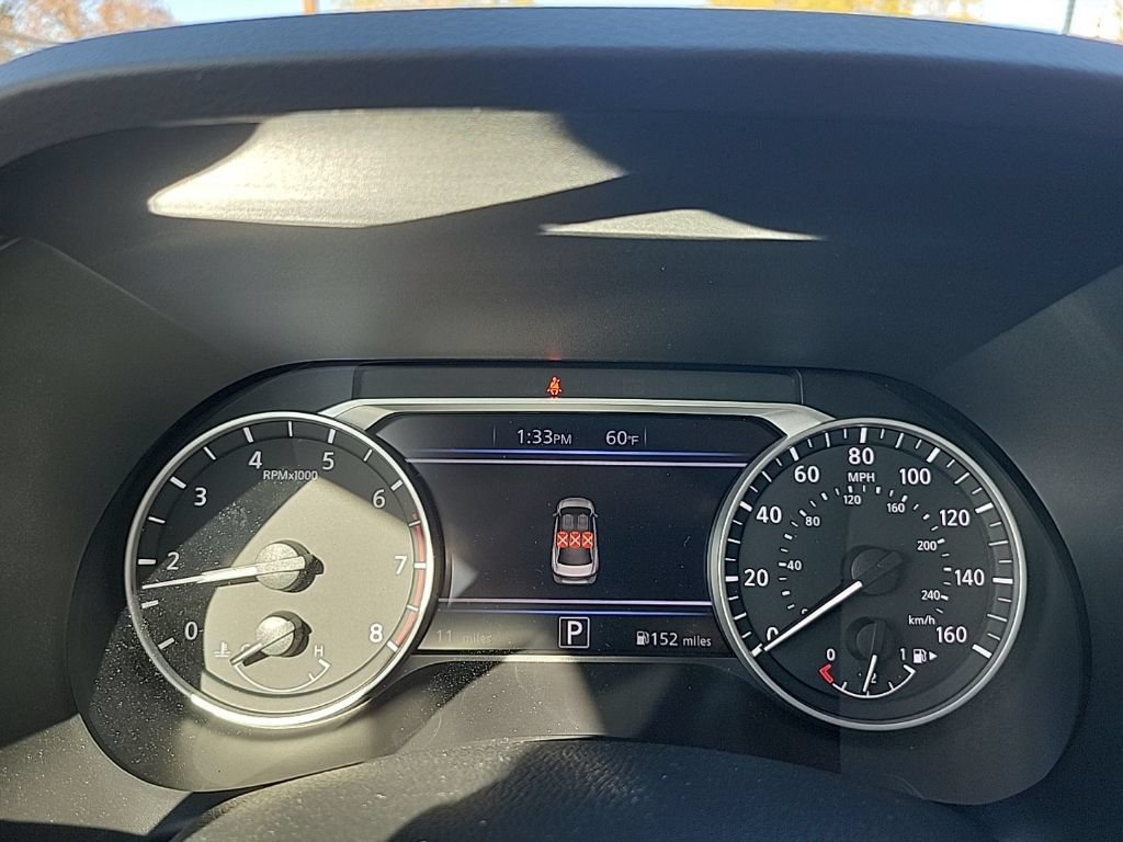 New 2025 Nissan Sentra SR w/ SR Premium Package FWD image 30