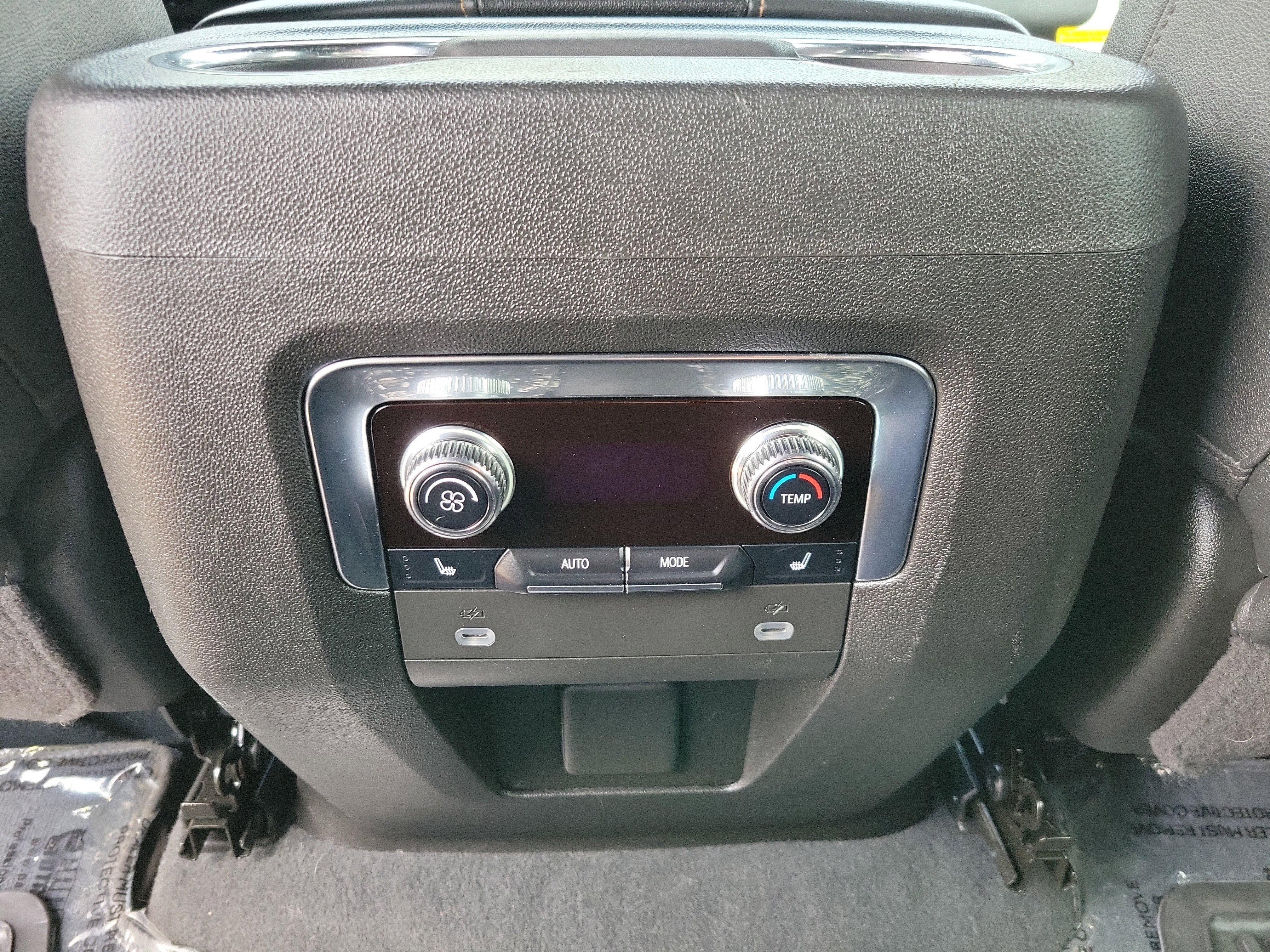 Used 2023 GMC Yukon AT4 image 11