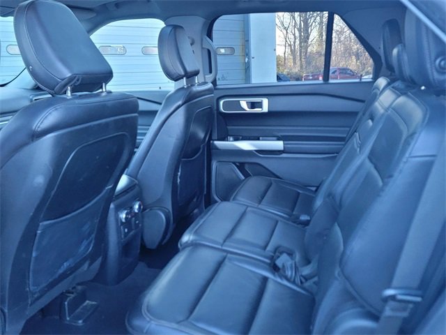 Used 2020 Ford Explorer XLT w/ Equipment Group 202A image 13