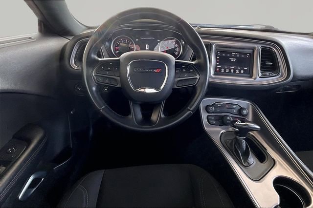 Used 2023 Dodge Challenger SXT RWD image 8