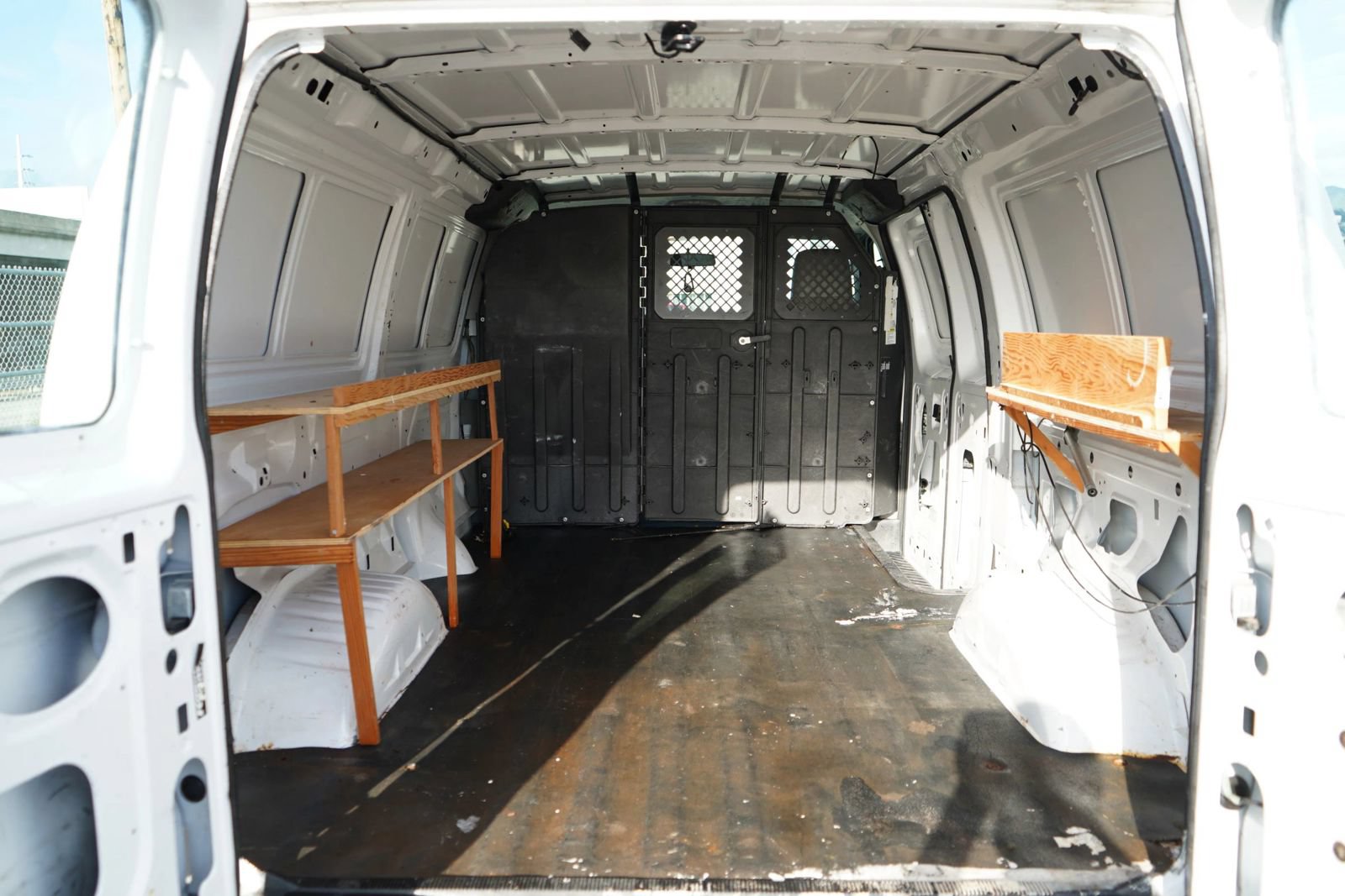 Used 2013 Ford E-150 and Econoline 150 RWD image 24