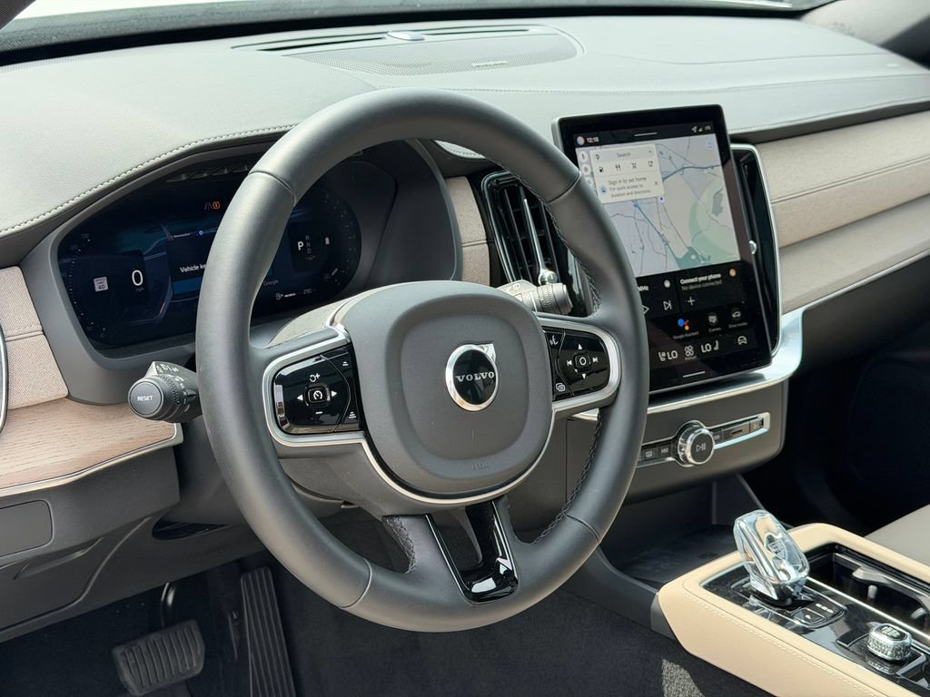 New 2026 Volvo XC90 B6 Plus w/ Protection Package Premier AWD/4WD image 16
