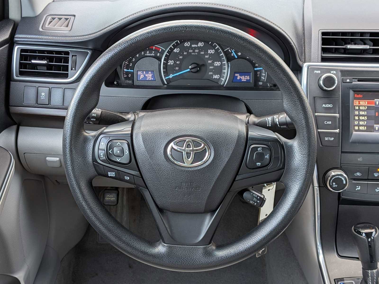 Used 2015 Toyota Camry LE FWD image 22