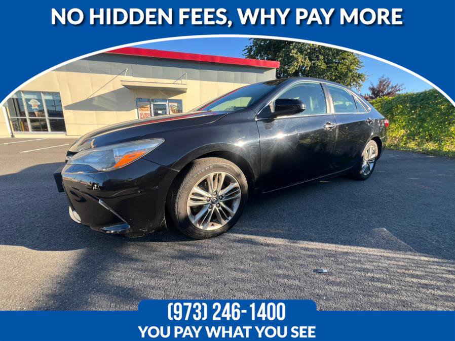 Used 2016 Toyota Camry SE image 1