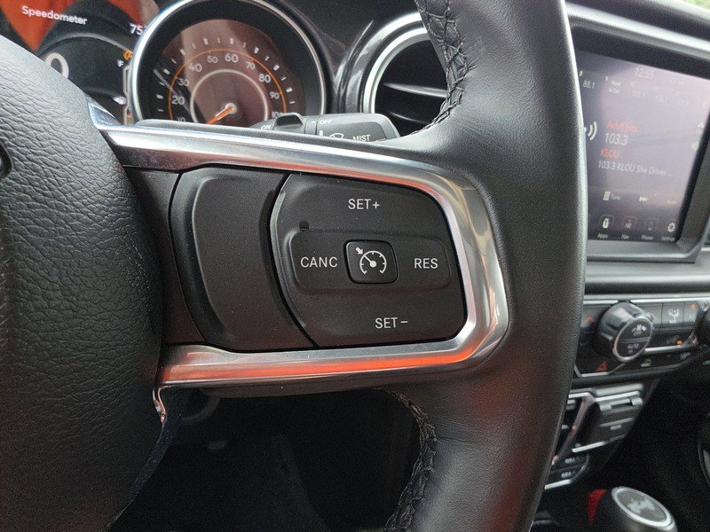 Used 2022 Jeep Wrangler Unlimited Sahara image 35