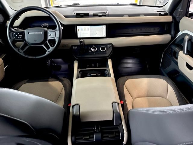 Used 2024 Land Rover Defender 110 X-Dynamic SE AWD/4WD image 16