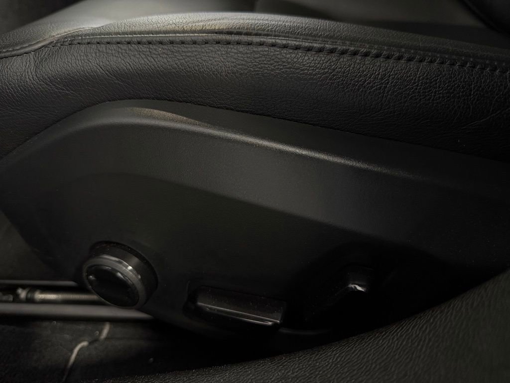 Used 2025 Volvo S60 B5 Core image 25