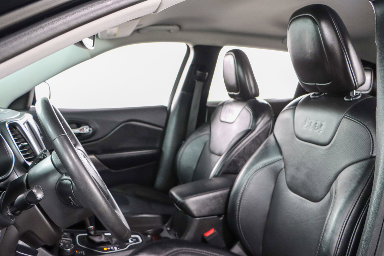 Used 2022 Jeep Cherokee Latitude Lux image 23