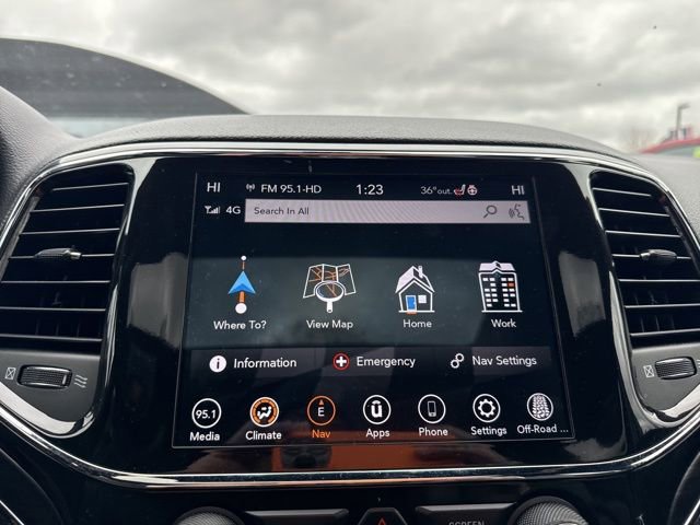 Used 2021 Jeep Grand Cherokee Limited w/ Trailer Tow Group IV image 30