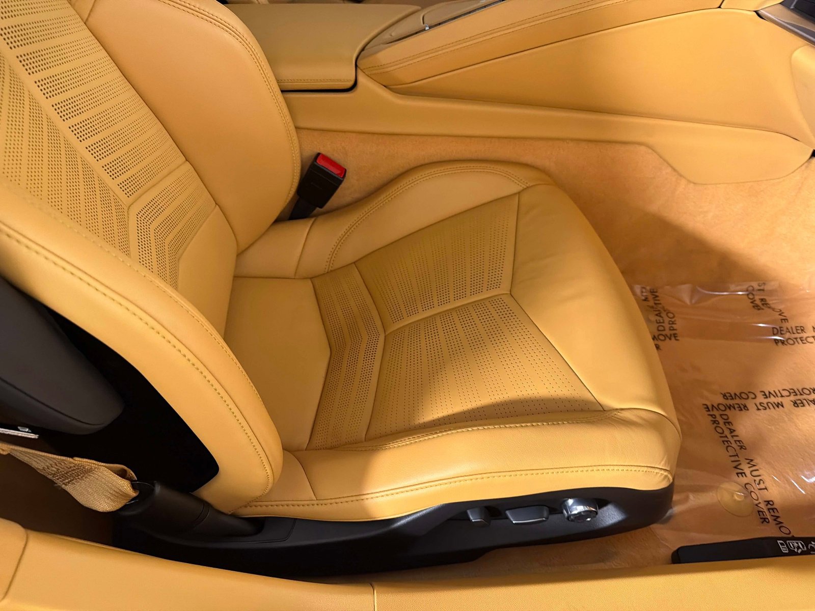 Used 2021 Chevrolet Corvette Stingray Premium Cpe w/ Z51 Performance Package RWD image 23
