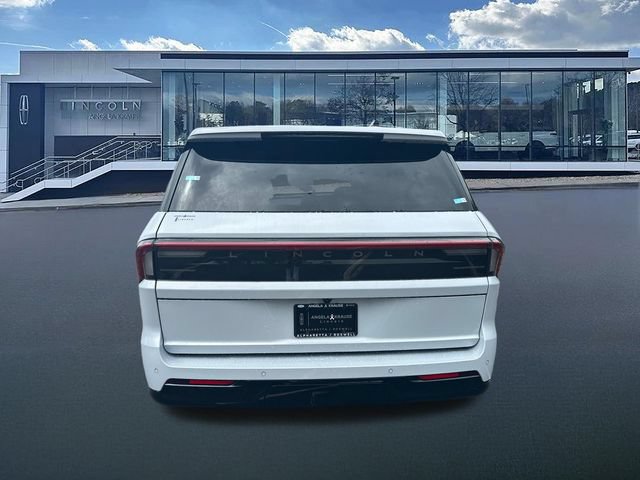 New 2026 Lincoln Navigator Reserve AWD/4WD image 7