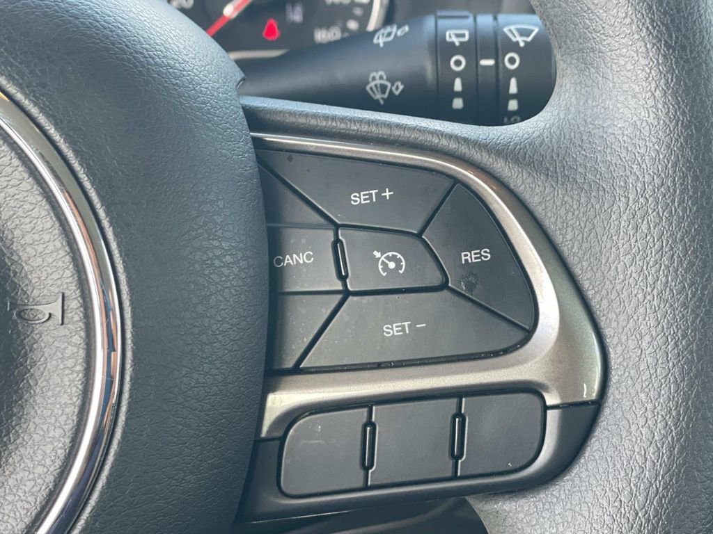 Used 2022 Jeep Renegade Sport image 24