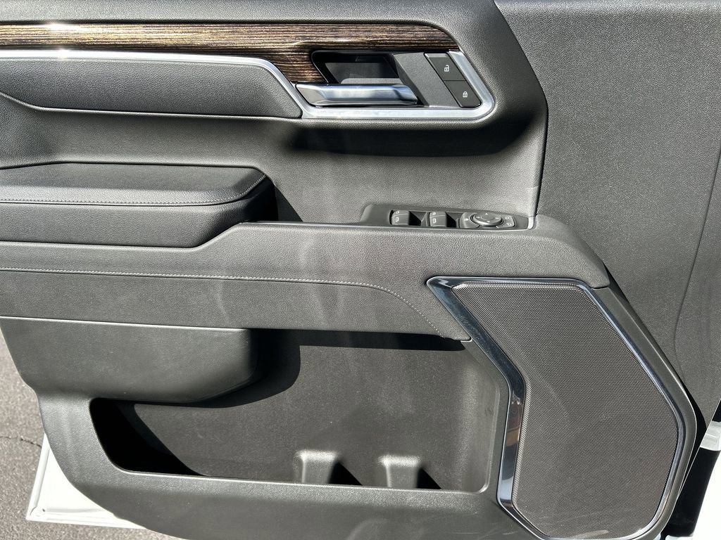 Used 2025 GMC Sierra 1500 SLE image 22