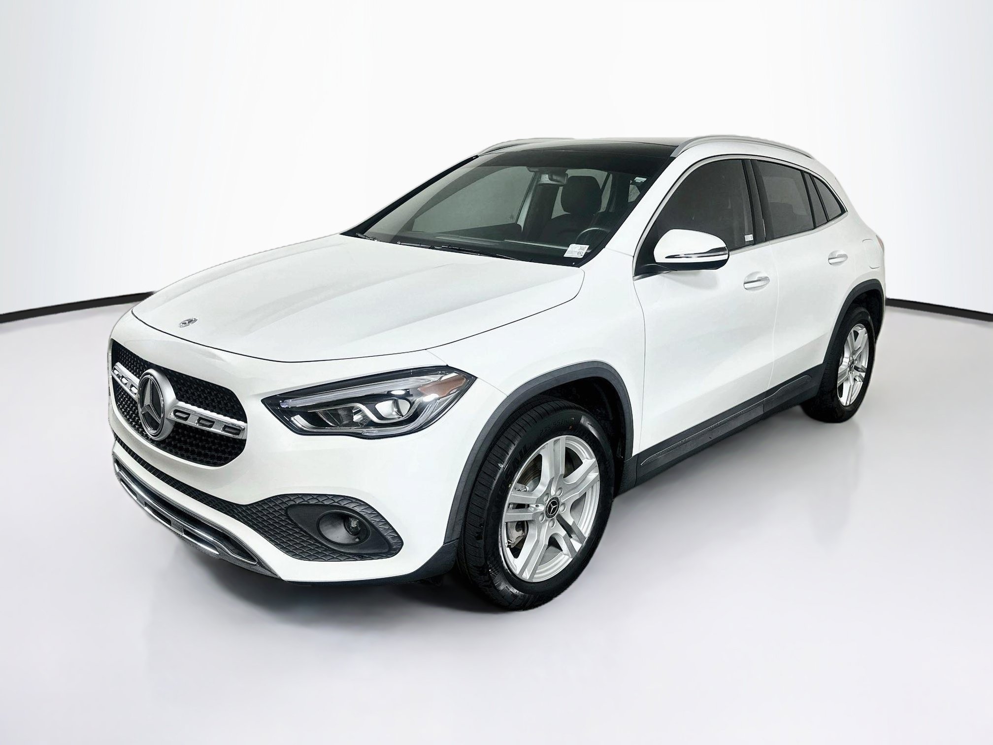 Used 2023 Mercedes-Benz GLA 250 w/ Premium Package image 3