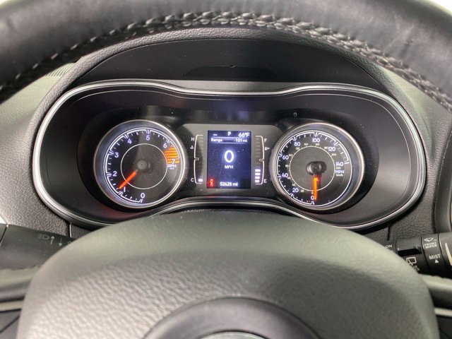Used 2019 Jeep Cherokee Latitude w/ Cold Weather Group FWD image 26