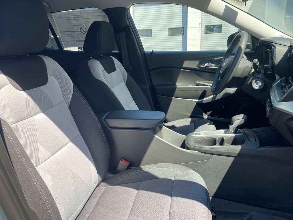 New 2026 Chevrolet Trax LS w/ LS Convenience Package FWD image 24