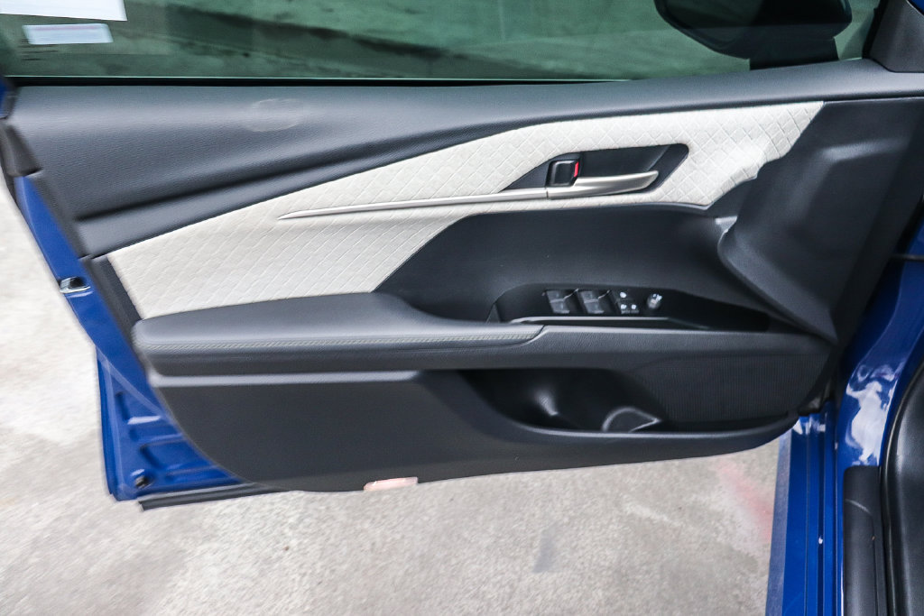 Used 2025 Toyota Camry XLE FWD image 23