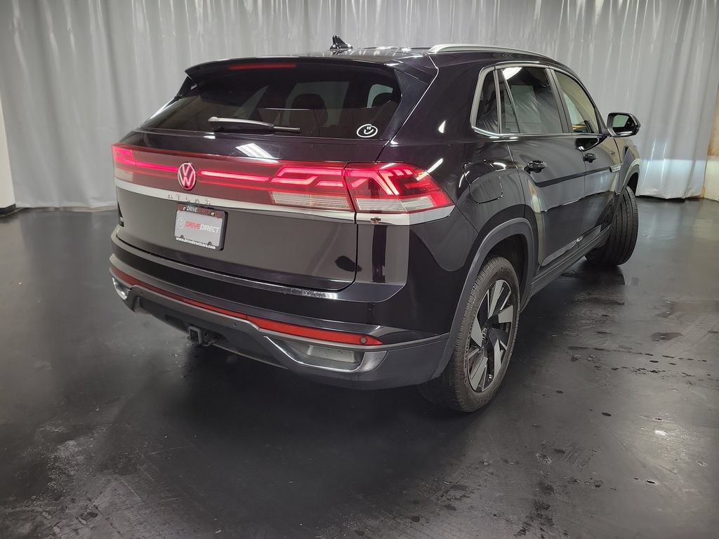 Used 2024 Volkswagen Atlas Cross Sport SE FWD image 8